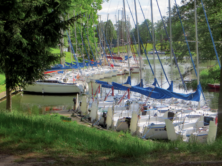 Mazury, port jachty